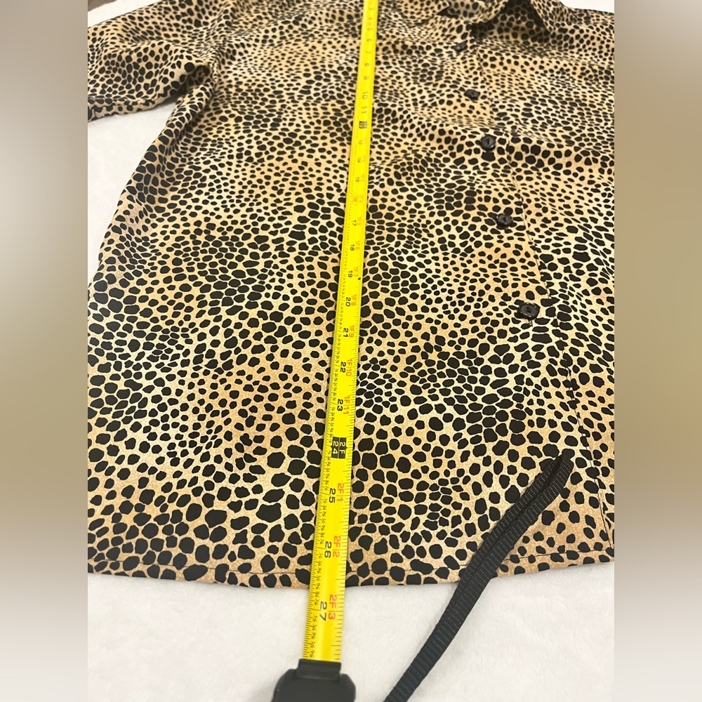 Impressions Leopard Print Button Down Short Sleeve Shirt - Size Medium - Picture 6 of 8